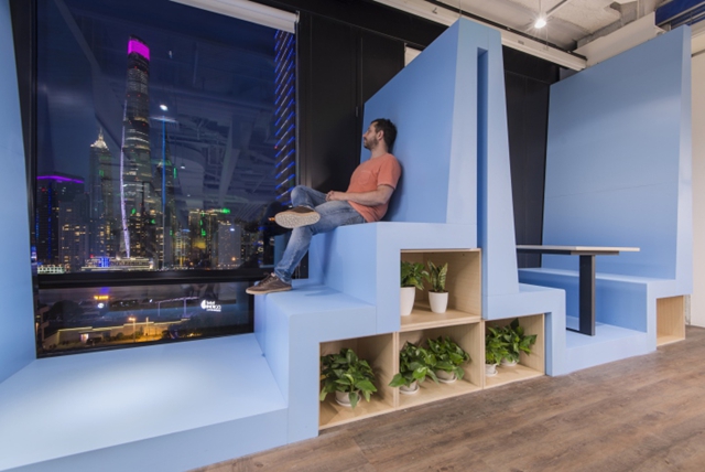 旅游公司辦公室裝修設計.jpg 旅游公司辦公室裝修設計.jpg