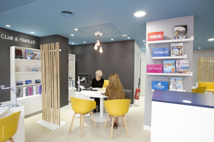 青春時(shí)尚辦公室裝修設(shè)計(jì).jpg 青春時(shí)尚辦公室裝修設(shè)計(jì).jpg