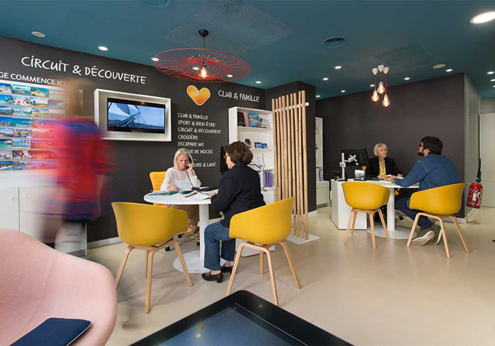 青春時(shí)尚辦公室裝修設(shè)計(jì).jpg 青春時(shí)尚辦公室裝修設(shè)計(jì).jpg