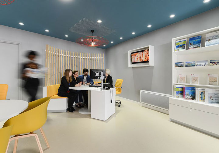 青春時(shí)尚辦公室裝修設(shè)計(jì).jpg 青春時(shí)尚辦公室裝修設(shè)計(jì).jpg