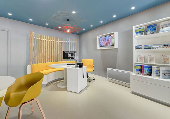 青春時(shí)尚辦公室裝修設(shè)計(jì).jpg 青春時(shí)尚辦公室裝修設(shè)計(jì).jpg